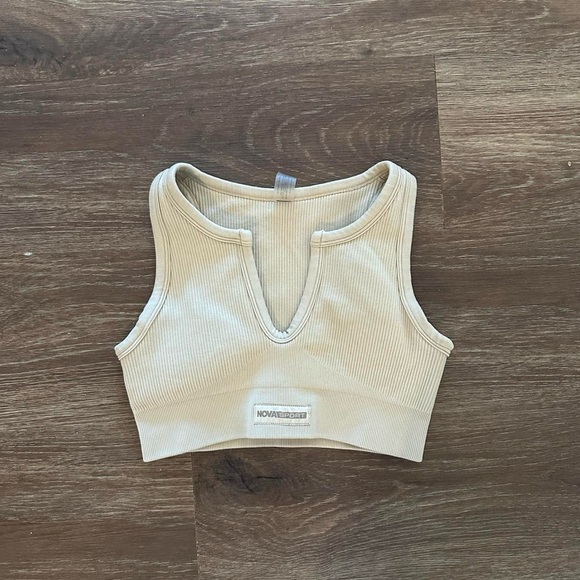 Fighter Ribbed Active Crop Tank In Infinity Seamless - Nude - Picture 2 of 6